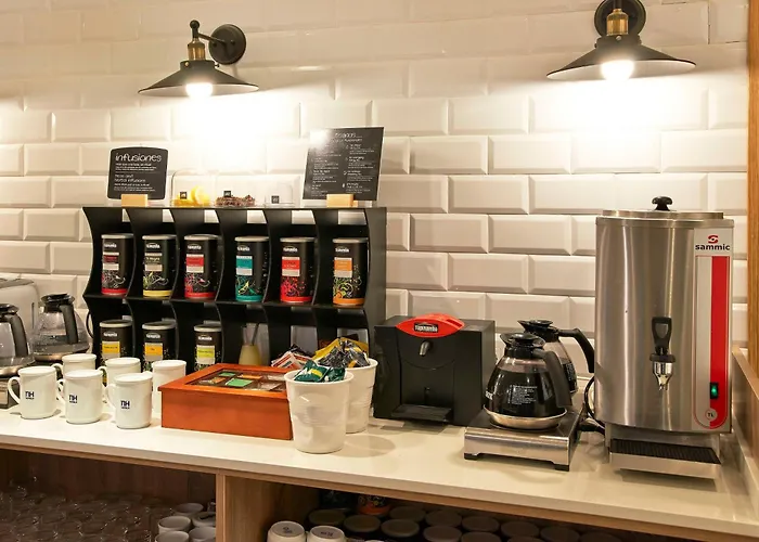 Pet Friendly hotel: Nh Barcelona Les Corts