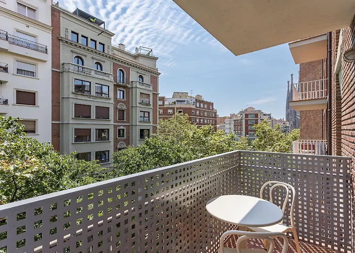  Ola Living Sagrada Familia